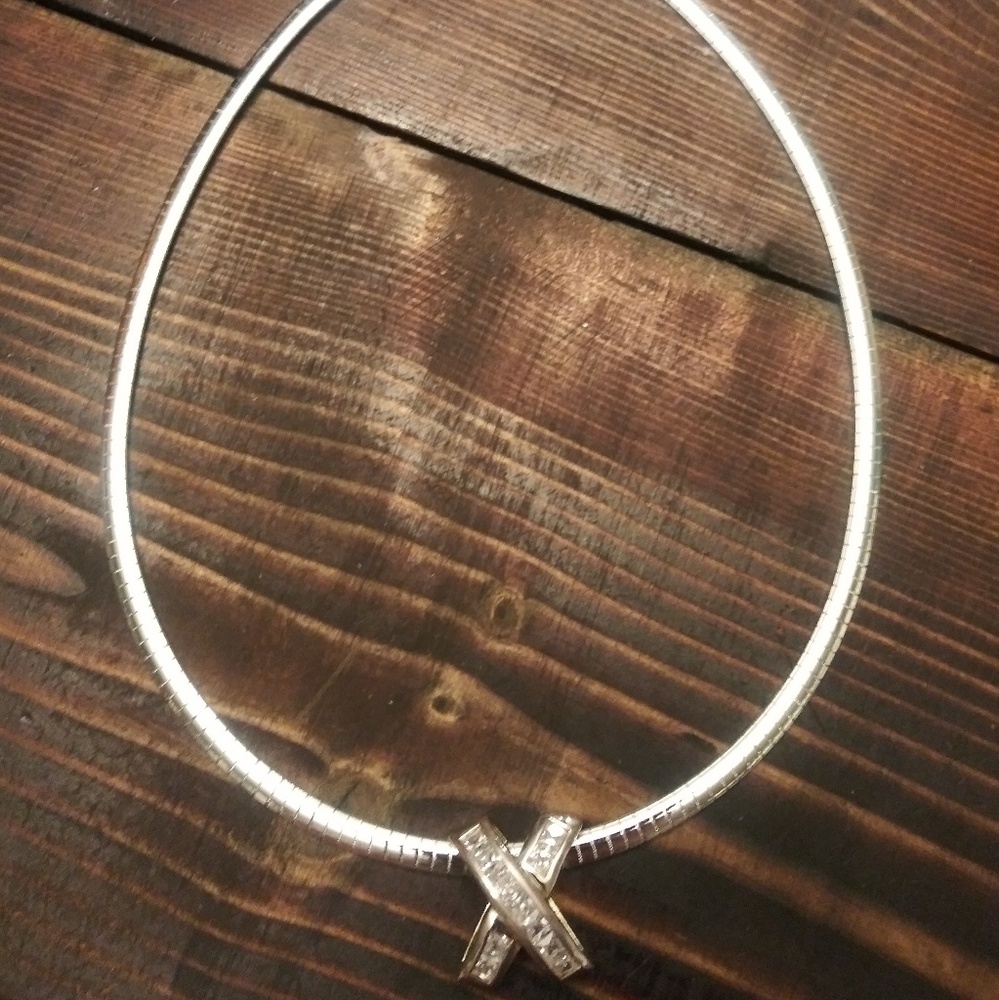 NWT 18" Silver Omega with slide